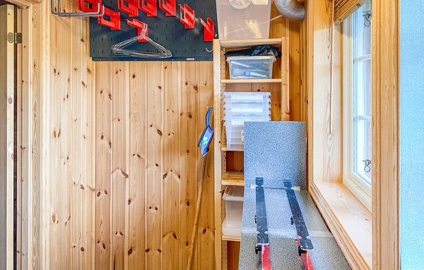 Vacation home Beautiful home in Sjusjoen