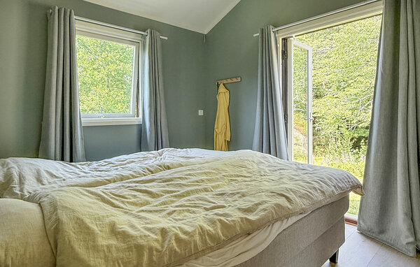 Holiday Home - Gressvik , Norway - N37817 601