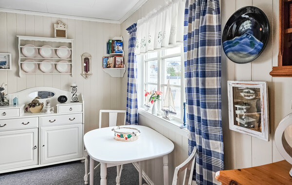Holiday Home - Sula/Frøya , Norway - N38232 5
