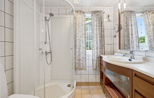 Semesterhus - Lødingen , Norge - N39238 701