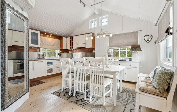 Semesterhus - Lødingen , Norge - N39238 402