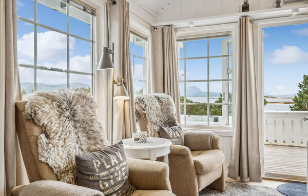 Semesterhus - Lødingen , Norge - N39238 4