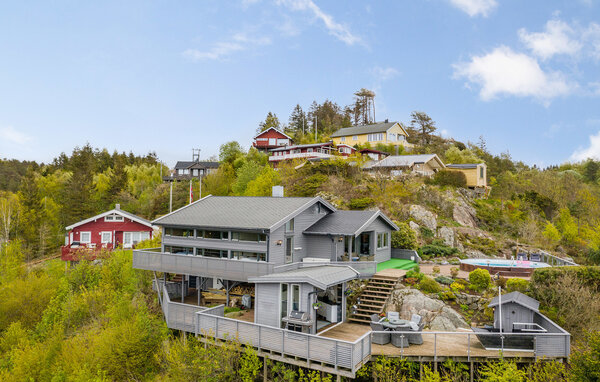 Feriehus - Lyngdal , Norge - NVK239 81