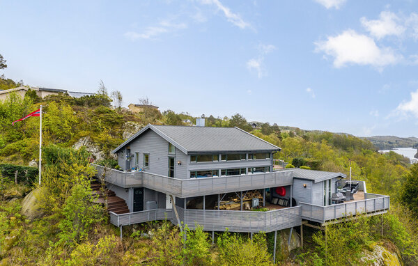 Feriehus - Lyngdal , Norge - NVK239 82