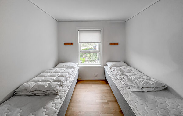 Feriehus - Lindesnes / Lussevika , Norge - NVK247 602