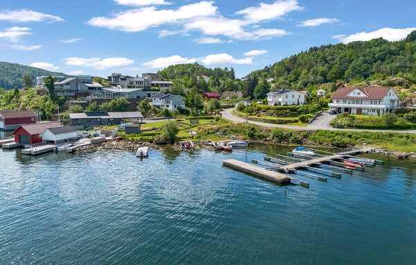 Semesterhus - Lyngdal , Norge - NVK261 901