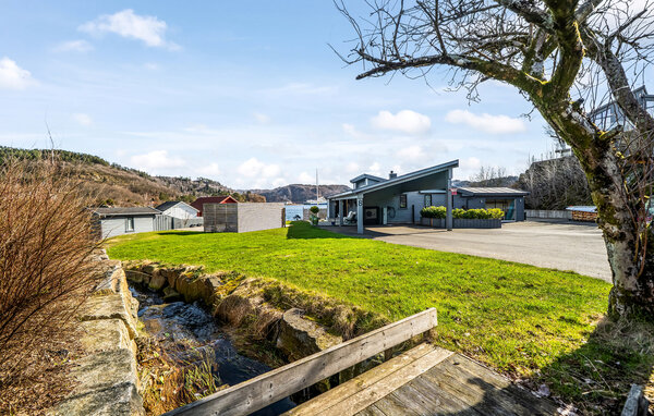 Semesterhus - Lyngdal , Norge - NVK261 105