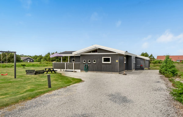 Feriehus - Vejers Strand , Danmark - P32022 82
