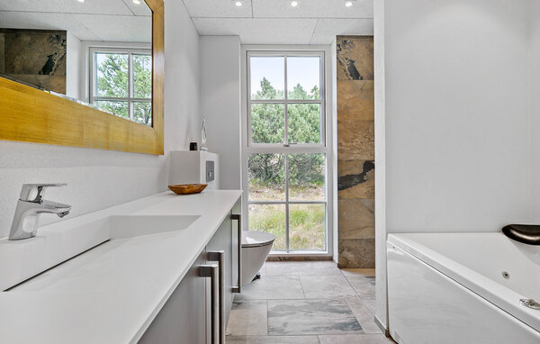 Semesterhus - Blåvand , Danmark - P33081 701