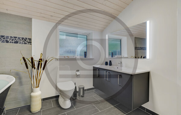 Semesterhus - Blåvand , Danmark - P33084 701