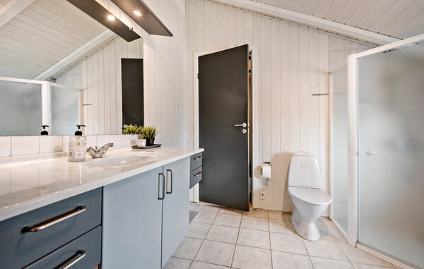 Feriehus - Blåvand , Danmark - P33108 701