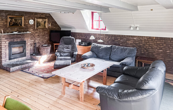 Holiday Home - Henne , Denmark - P42674 301