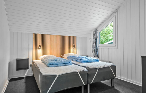Semesterhus - Houstrup , Danmark - P42731 601