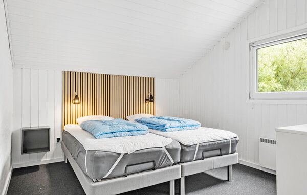 Semesterhus - Houstrup , Danmark - P42737 601