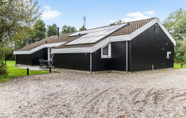 Semesterhus - Houstrup , Danmark - P42737 81