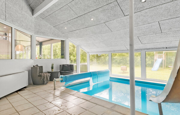 Semesterhus - Houstrup , Danmark - P42737 12