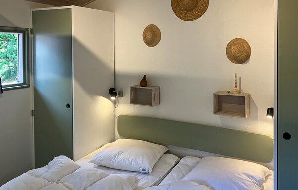 Semesterhus - Houstrup , Danmark - P42739 603