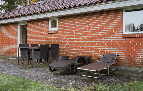 Semesterhus - Houstrup , Danmark - P42781 102