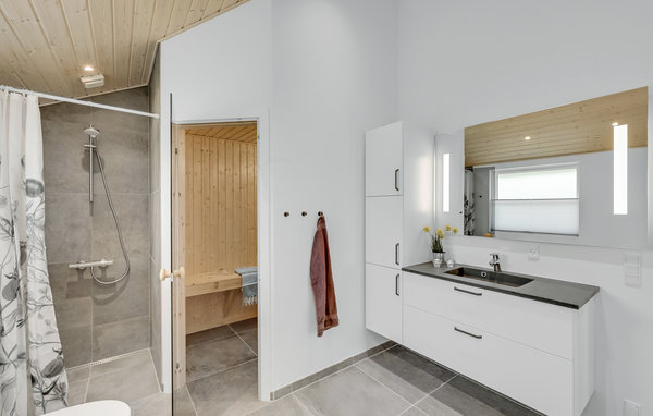 Semesterhus - Skaven Strand , Danmark - P52475 702