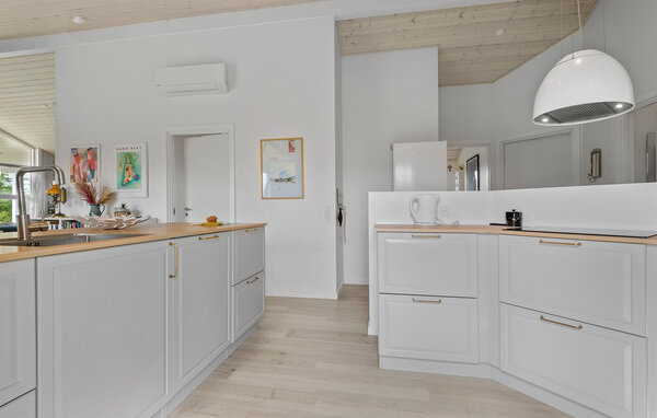 Semesterhus - Skaven Strand , Danmark - P52756 8