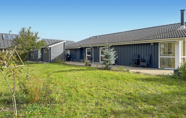 Semesterhus - Skaven Strand , Danmark - P52789 81