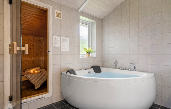 Semesterhus - Bjerregård , Danmark - P62920 702