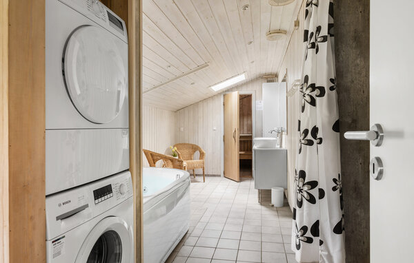 Holiday Home - Sønderstrand , Denmark - R10702 702