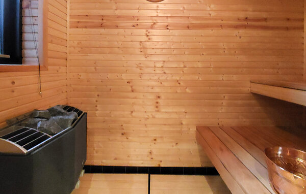 Semesterhus - Vemmentorpssjön/Örkelljunga , Sverige - S13105 5