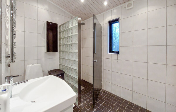 Semesterhus - Vemmentorpssjön/Örkelljunga , Sverige - S13105 701