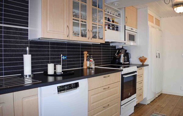 Holiday Home - Beddingestrand , Sweden - S14248 401