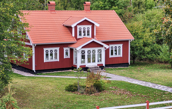 Semesterhus - Älmeboda , Sverige - S25345 81