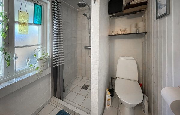 Semesterhus - Liatorp , Sverige - S25383 701