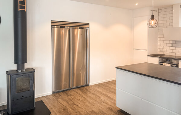 Semesterhus - Tingsryd , Sverige - S25403 404