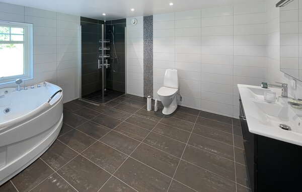 Semesterhus - Bolmen/Ljungby , Sverige - S25499 8