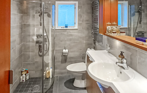 Semesterhus - Gränna , Sverige - S30715 701