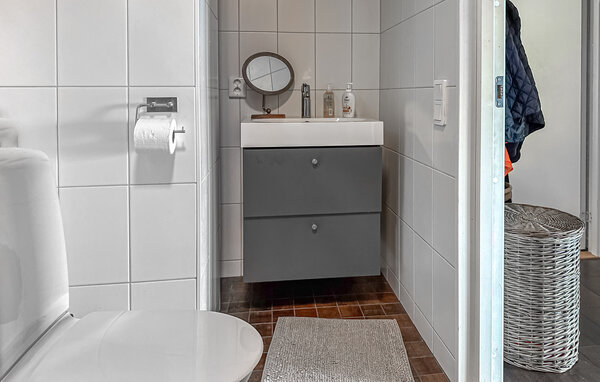 Semesterhus - Gränna Jönköping Visingsö , Sverige - S30738 703