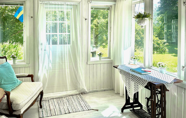 Semesterhus - Hultsfred/Vimmerby , Sverige - S35303 4