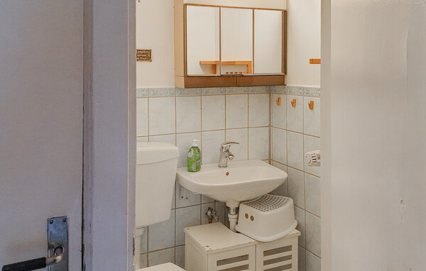 Semesterhus - Högsby , Sverige - S35663 702