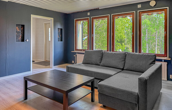 Semesterhus - Hultsfred/Lönneberga , Sverige - S35763 3