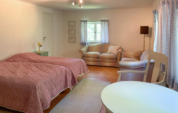 Semesterhus - Vimmerby Gamleby , Sverige - S35771 6