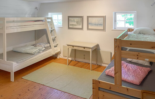 Semesterhus - Vimmerby Gamleby , Sverige - S35771 603