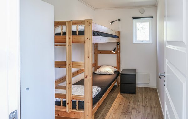 Semesterhus - Löttorp , Sverige - S41596 602