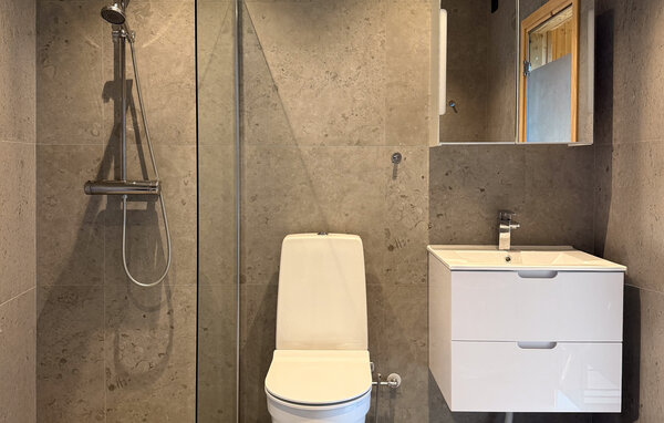 Semesterhus - Gillberga , Sverige - S41724 701