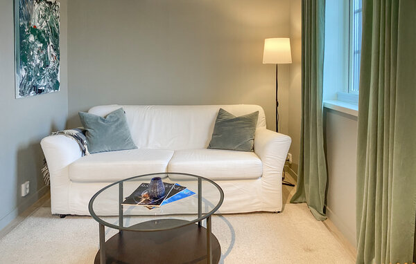 Semesterhus - Färjestaden/Långrälla , Sverige - S41933 301