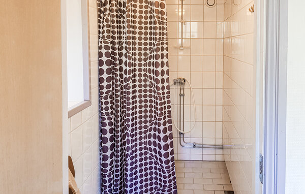 Holiday Home - Lärbro , Sweden - S42011 702