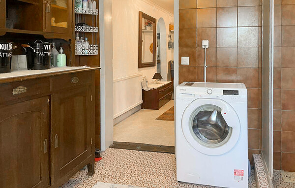 Holiday Home - Vallstena , Sweden - S42729 701