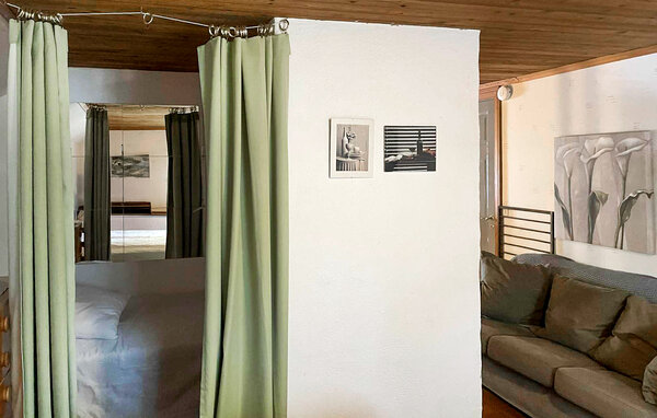 Holiday Home - Vallstena , Sweden - S42729 604