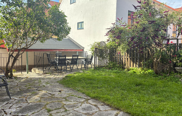 Semesterhus - Visby , Sverige - S42854 2