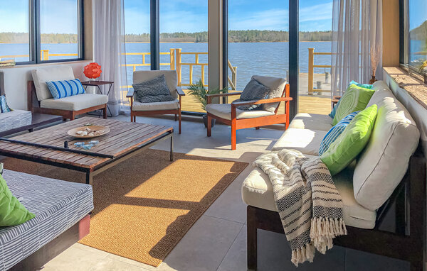Semesterhus - Strängnäs , Sverige - S44963 301