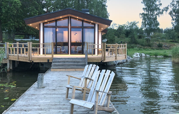 Semesterhus - Strängnäs , Sverige - S44963 7